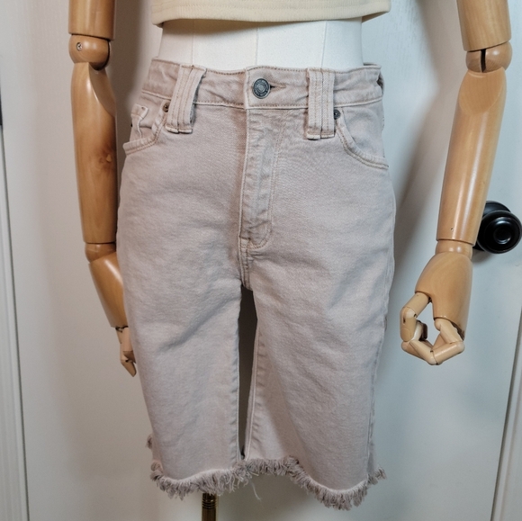 KanCan Nora High Rise Modest Bermuda Shorts Size 5/26 - Picture 1 of 10